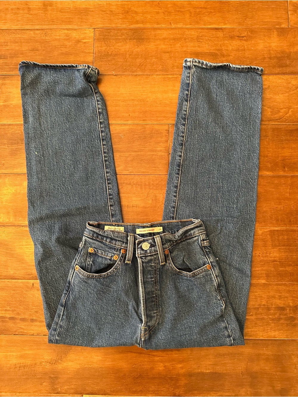 Levi’s Ribcage Jeans